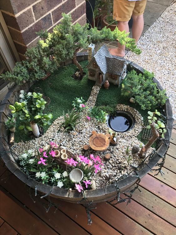 62 DIY Miniature Fairy Garden Ideas to Bring Magic Into Your Home - Page 22 of 62 - SooPush | Fairy garden designs, Indoor fairy gardens, Fairy garden pots